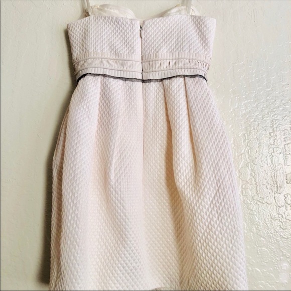 BCBG MaxAzria cream strapless formal dress in size 6 - Picture 7 of 8